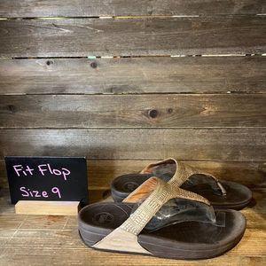 Womens FitFlop Chada Brown Leather Thong Jeweled Flip Flops Sandals Size 9 M GUC